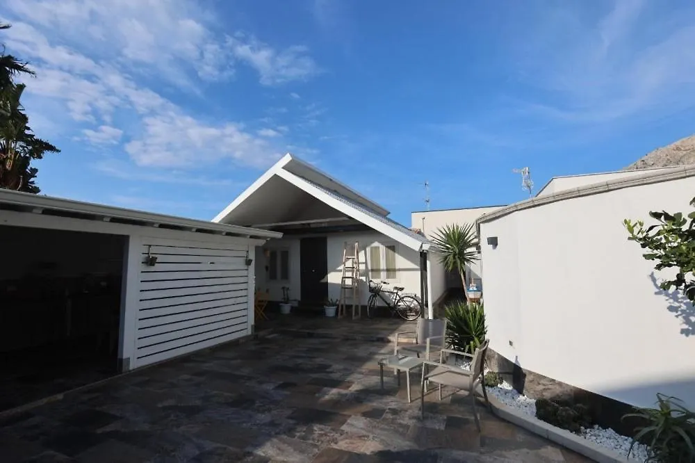 Al Cottage Isola Delle Femmine location